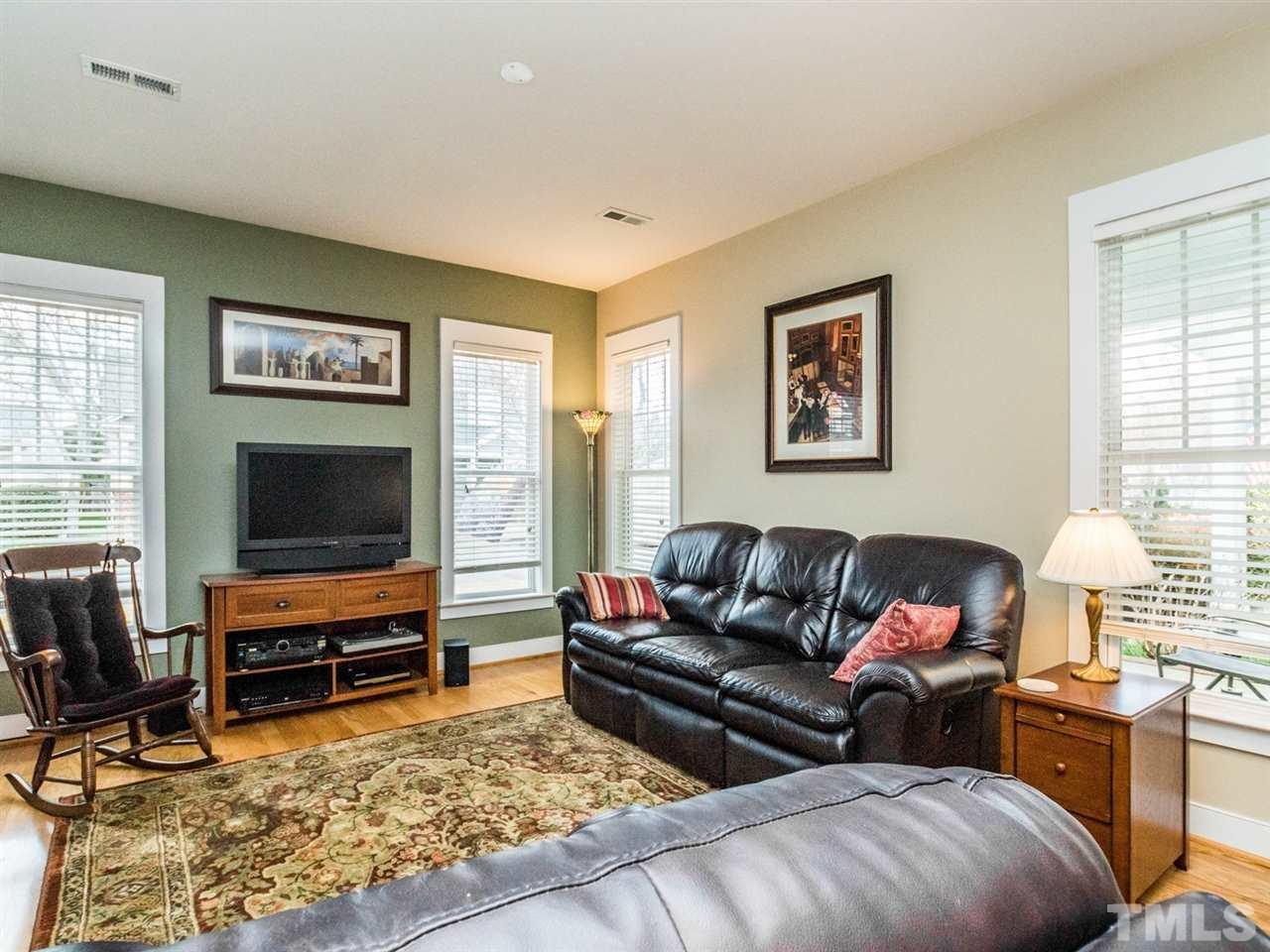 10940 Connally Lane Raleigh, NC 27614 - Photo 5 of 24 Gallery Image 5