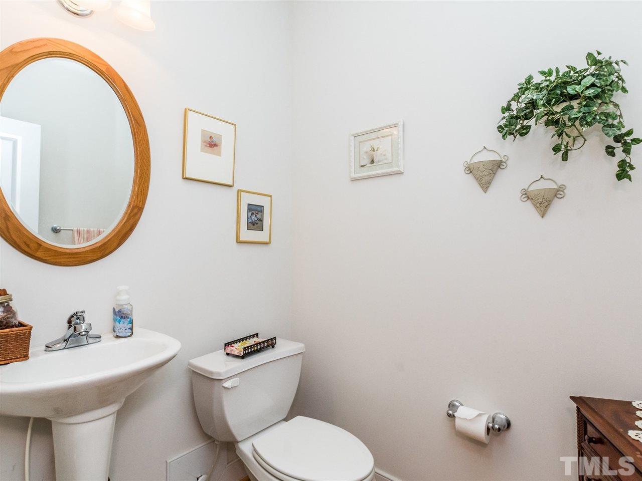 10940 Connally Lane Raleigh, NC 27614 - Photo 7 of 24 Gallery Image 7