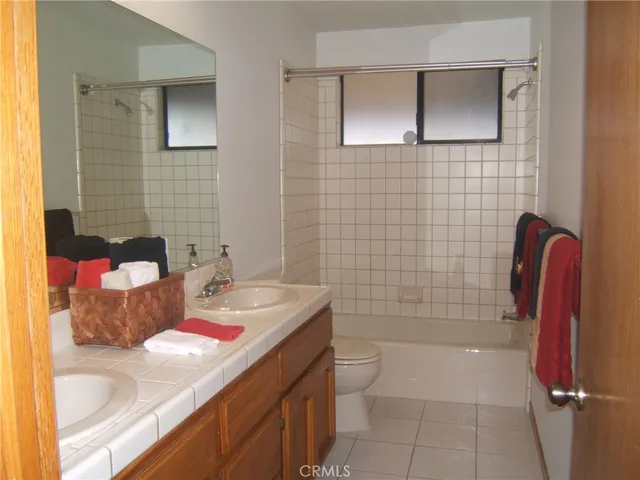 $2,800 | 20180 Ottawa Road, Apple Valley, CA 92308