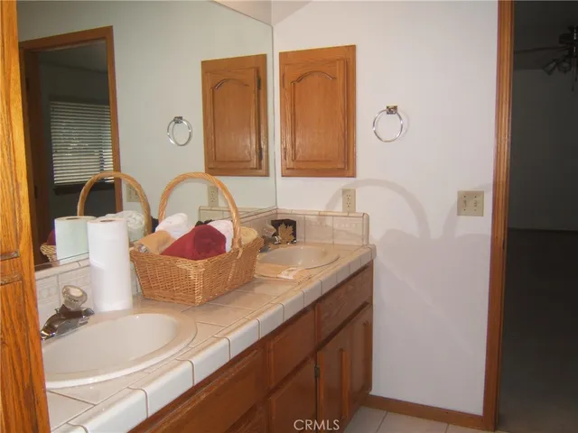 $2,800 | 20180 Ottawa Road, Apple Valley, CA 92308