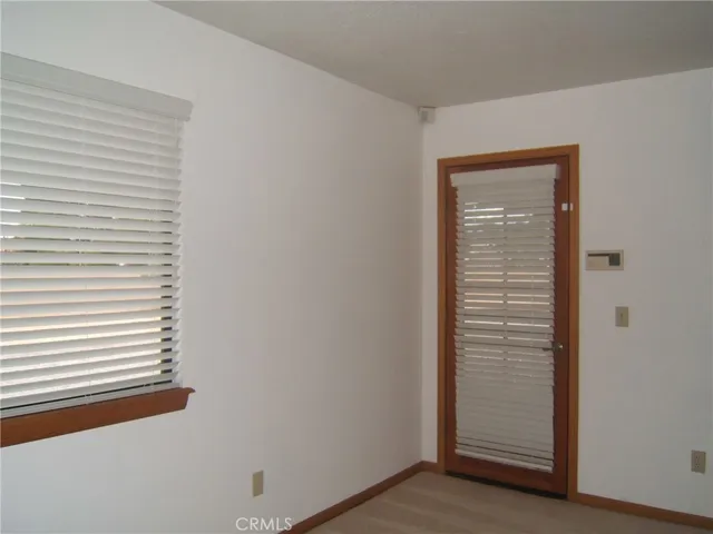 $2,800 | 20180 Ottawa Road, Apple Valley, CA 92308