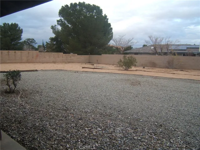 $2,800 | 20180 Ottawa Road, Apple Valley, CA 92308