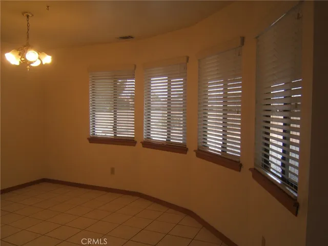 $2,800 | 20180 Ottawa Road, Apple Valley, CA 92308