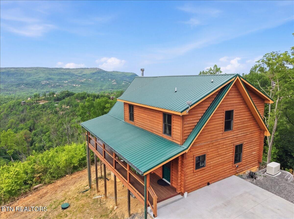 2266 Lone Ridge Drive Sevierville, TN 37862 - Photo 1 of 49 Gallery Image 1