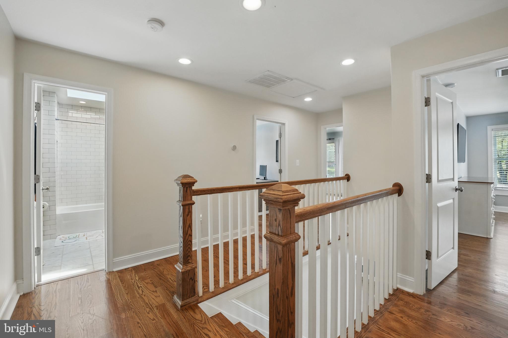 6930 27th Road North Arlington, VA 22213 - Photo 20 of 51 a view of a hallway with wooden floor and entryway