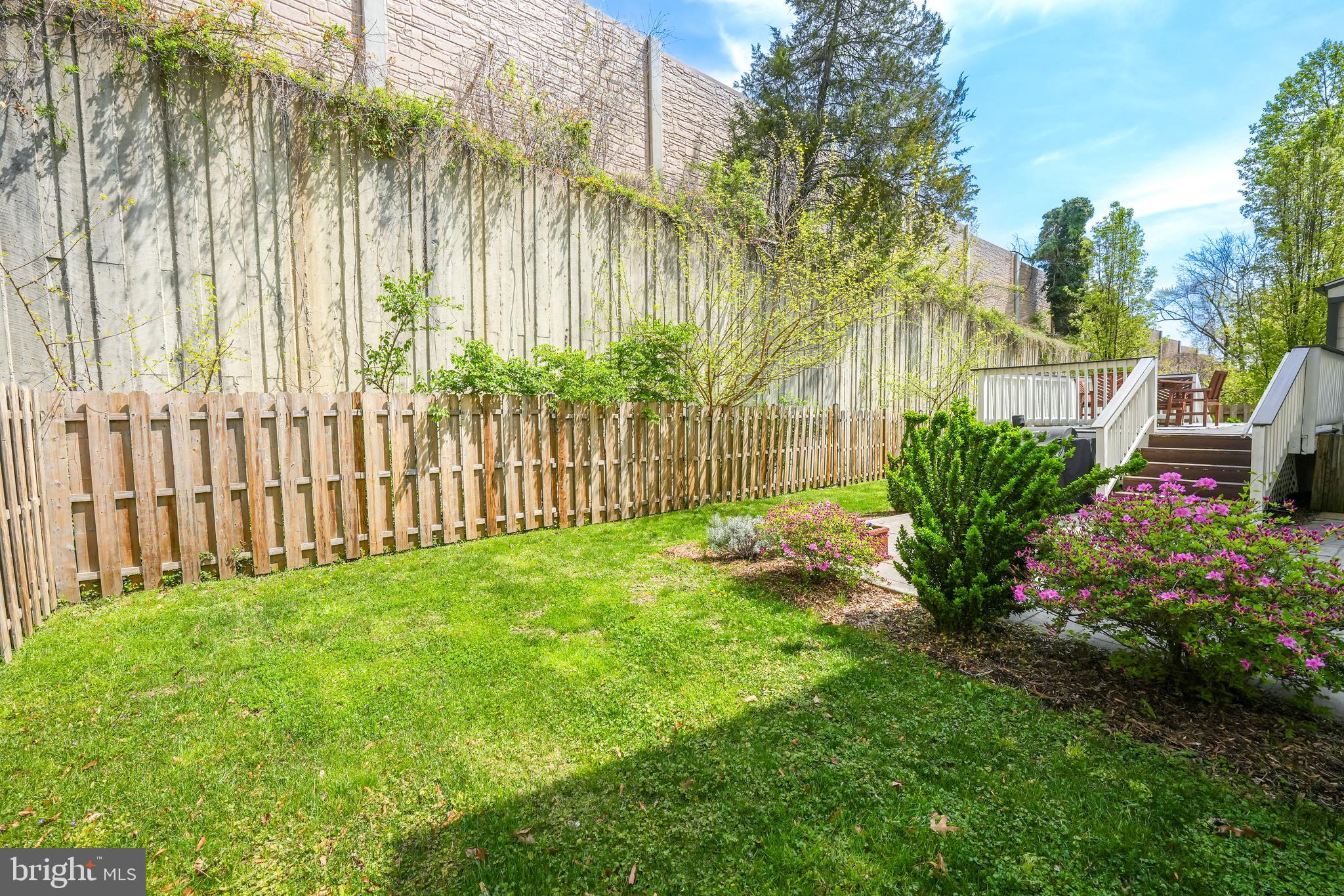 6930 27th Road North Arlington, VA 22213 - Photo 48 of 51 a view of a backyard with a garden