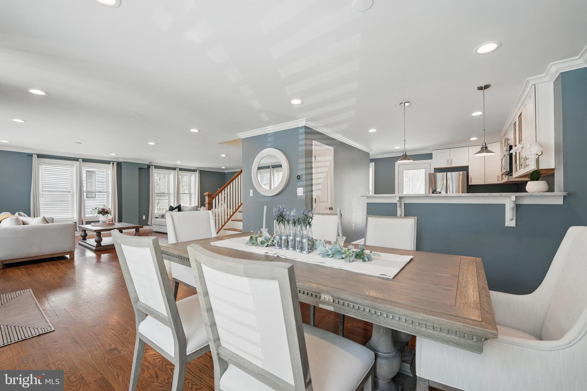 6930 27th Road North Arlington, VA 22213 - Photo 7 of 51 a view of a dining room with furniture