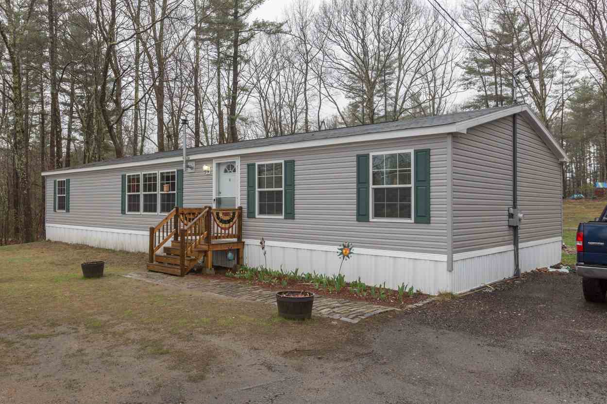269 Island Pond Road Derry, NH 03038 - Photo 1 of 32