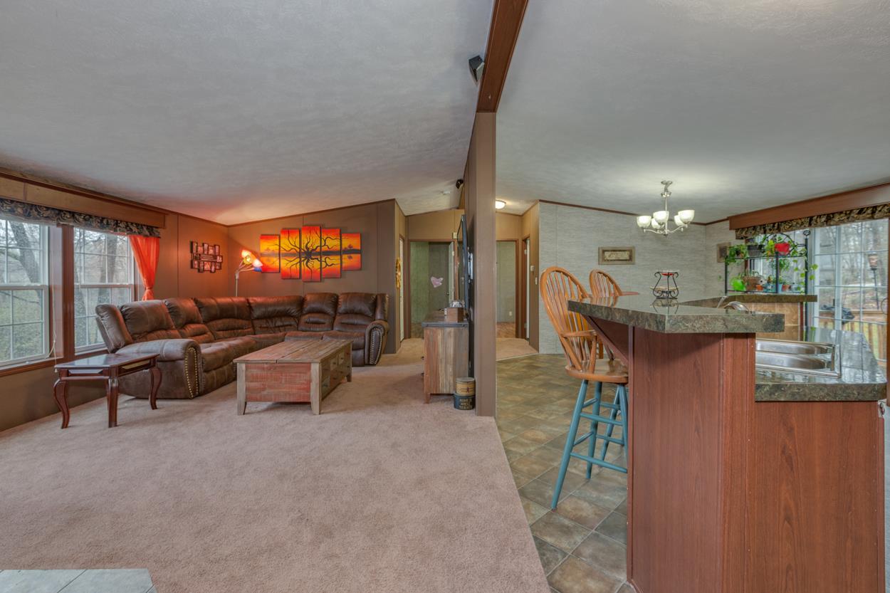 269 Island Pond Road Derry, NH 03038 - Photo 11 of 32