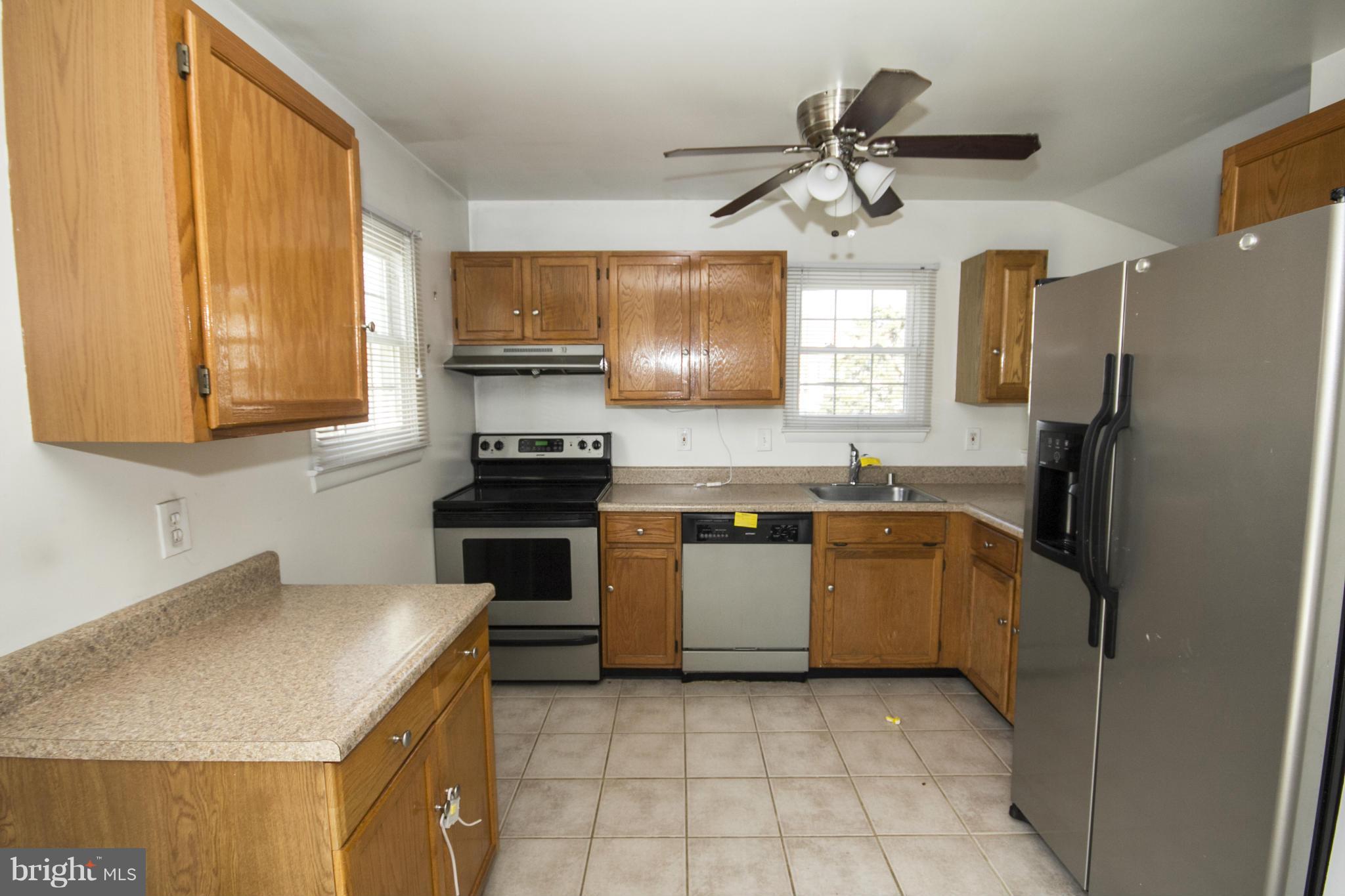 12916 Bogby Road Baltimore, MD 21220 - Photo 2 of 26 Kitchen
