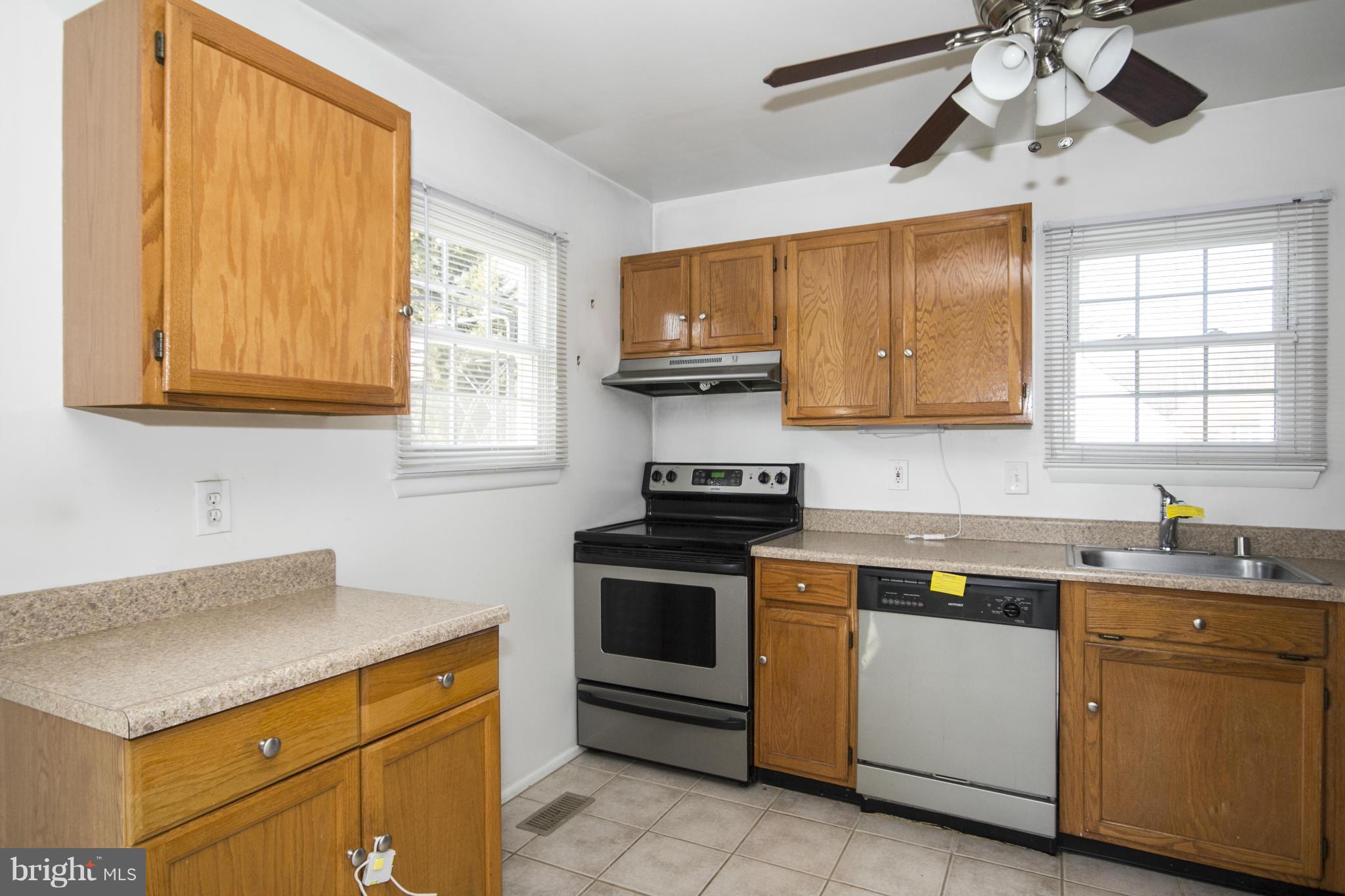 12916 Bogby Road Baltimore, MD 21220 - Photo 12 of 26 Kitchen