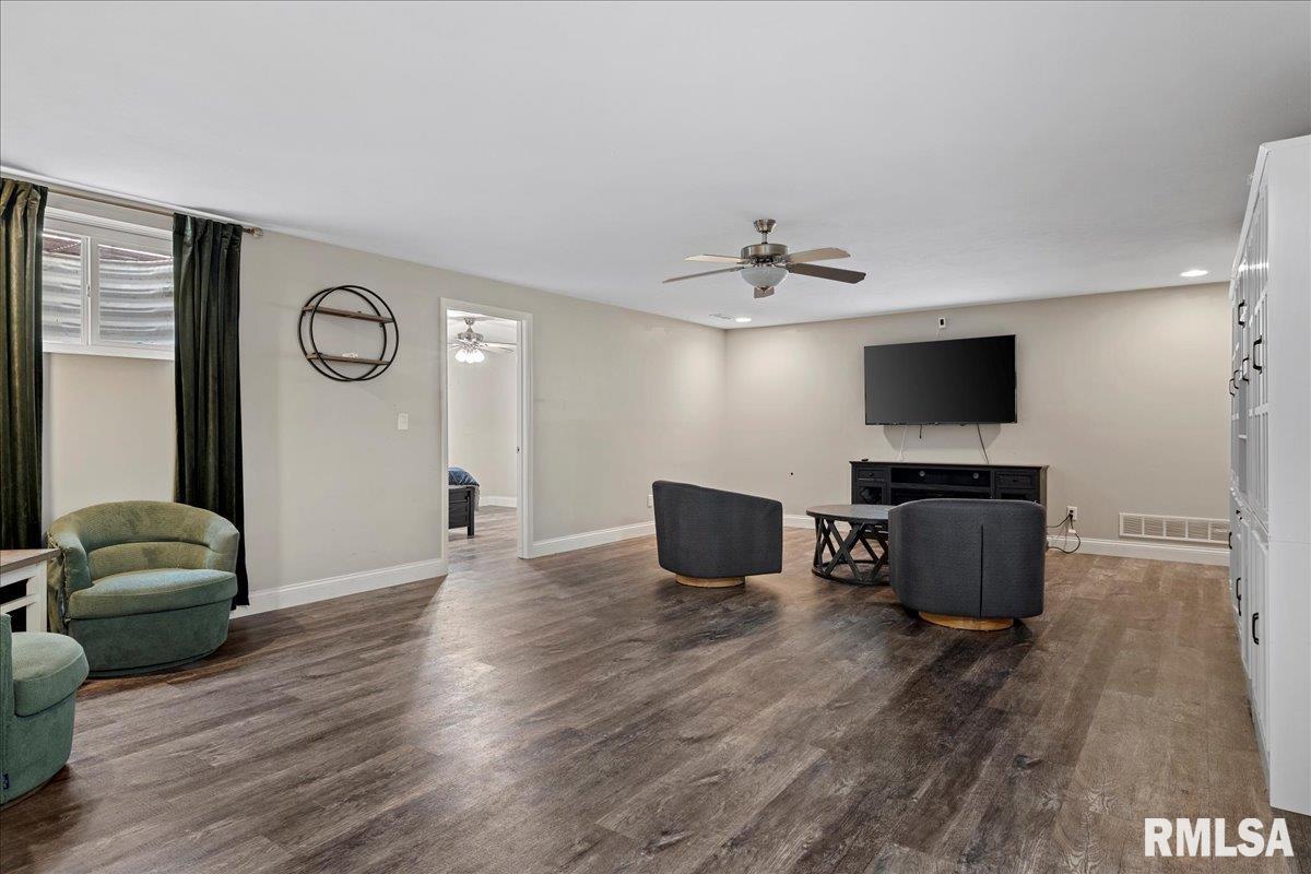 3601 Peach Tree Drive Springfield, IL 62711 - Photo 27 of 42