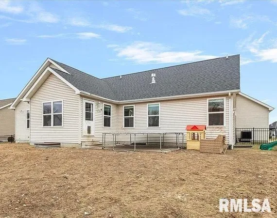 $575,000 | 3601 Peach Tree Drive, Springfield, IL 62711