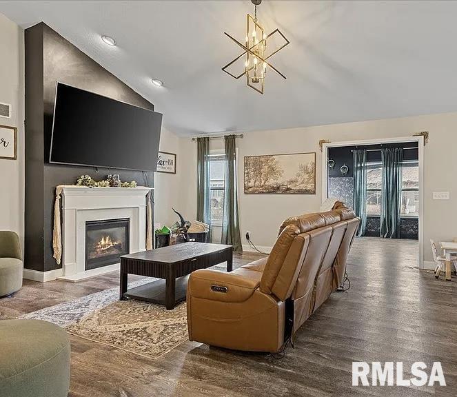 3601 Peach Tree Drive Springfield, IL 62711 - Photo 4 of 42