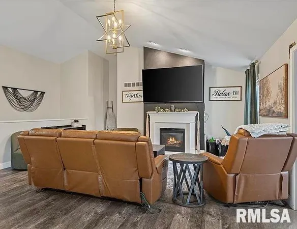 $575,000 | 3601 Peach Tree Drive, Springfield, IL 62711