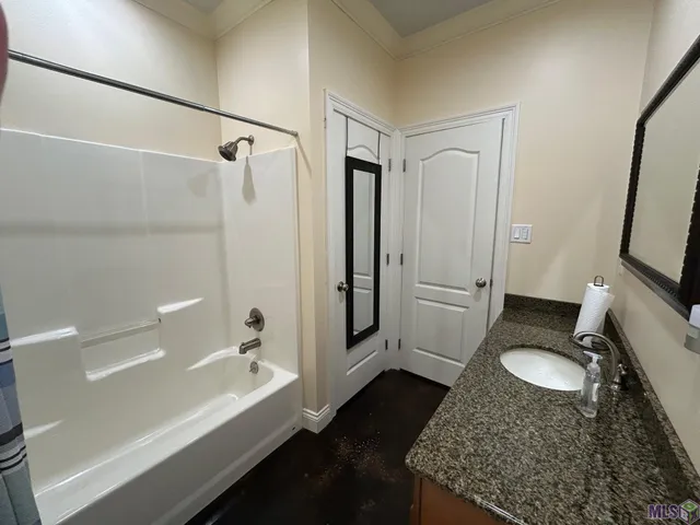 $339,900 | 530 Sugar Plum Street, Houma, LA 70364