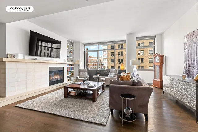 $2,600,000 | 120 West 72nd Street, Unit 8B | Upper West Side
