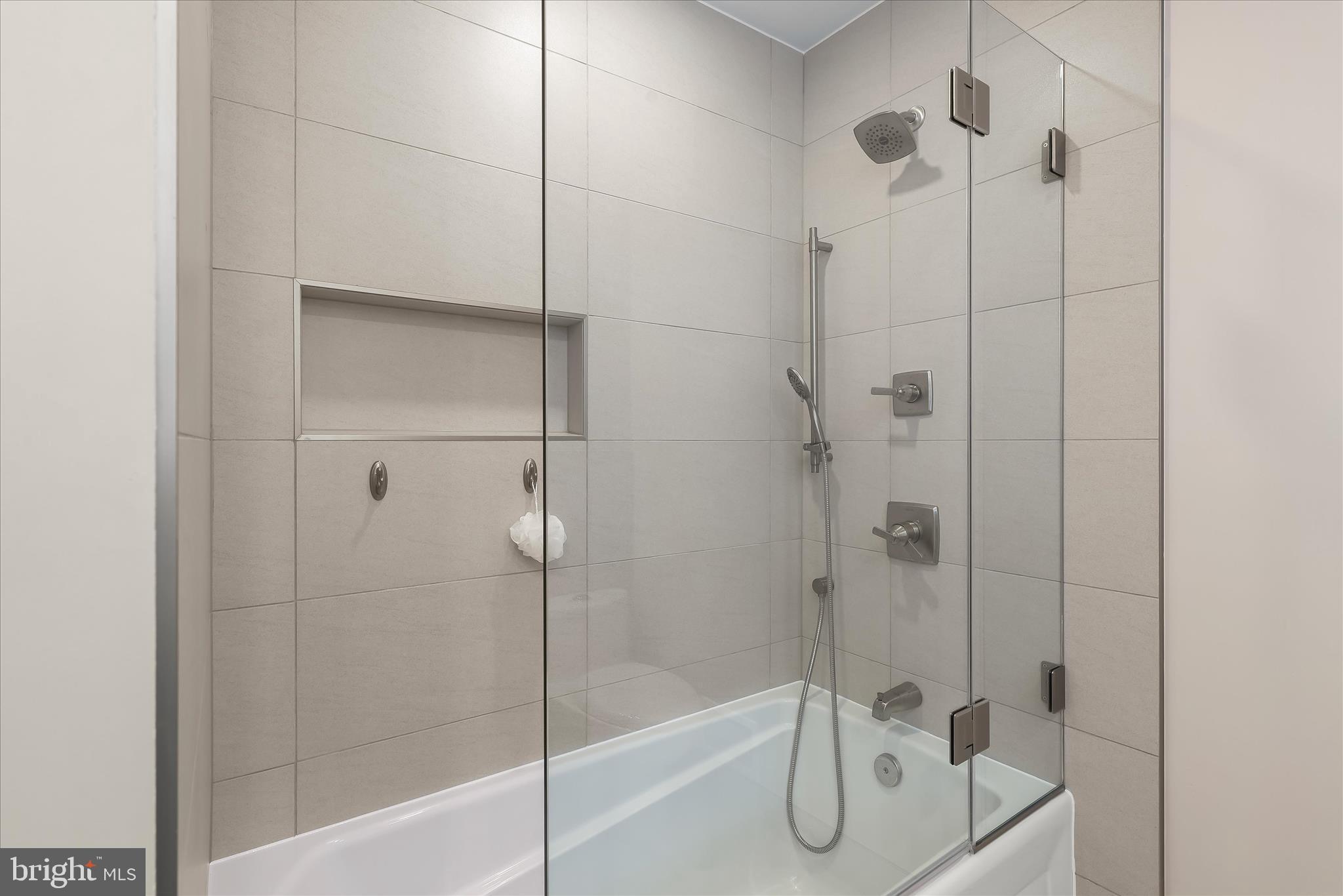 2312 Velvet Ridge Drive Owings Mills, MD 21117 - Photo 29 of 61 Full Bathroom