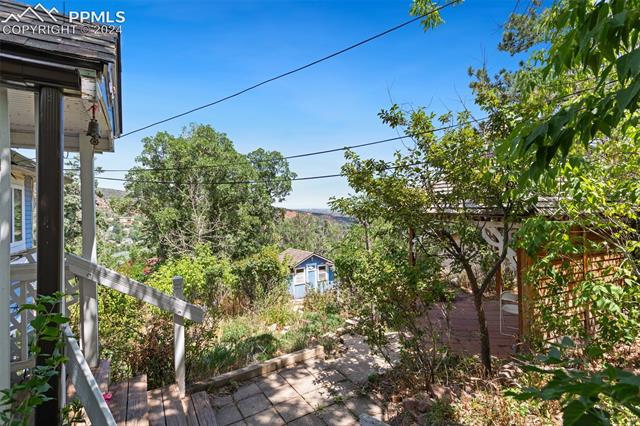 918 High Road Manitou Springs, CO 80829 - Photo 16 of 34 View of yard