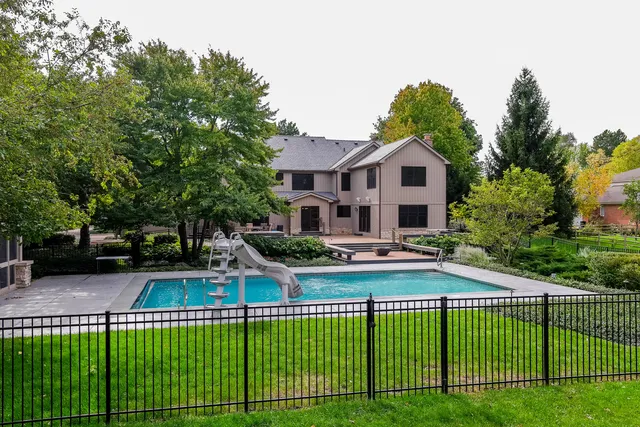 $1,300,000 | 4143 3 Lakes Court, Long Grove, IL 60047