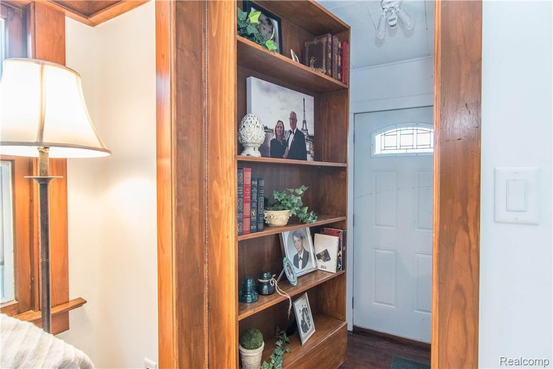 207 Riley Street Dundee, MI 48131 - Photo 32 of 54 DSC_0038.jpg