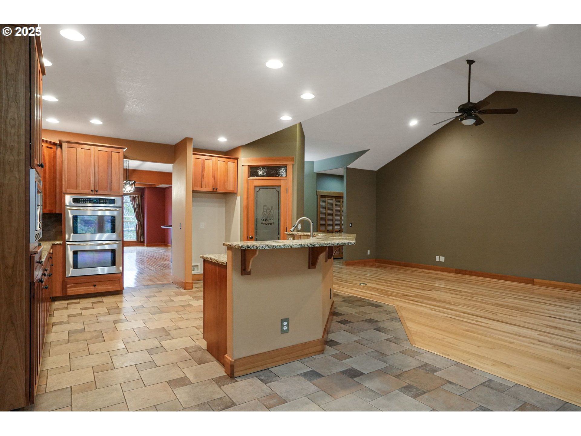 320 Tillicum Silverton, OR 97381 - Photo 23 of 48