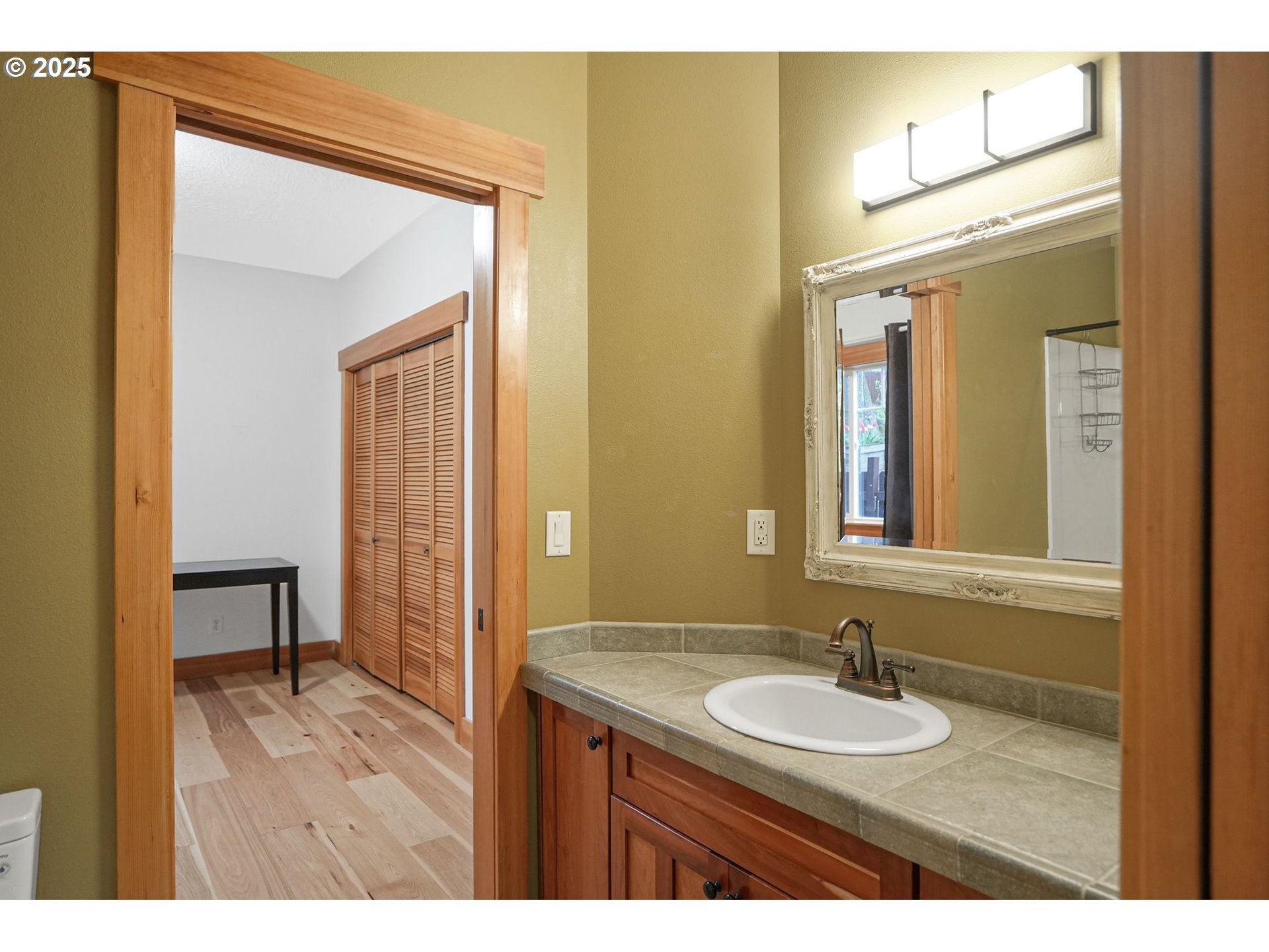 320 Tillicum Silverton, OR 97381 - Photo 34 of 48