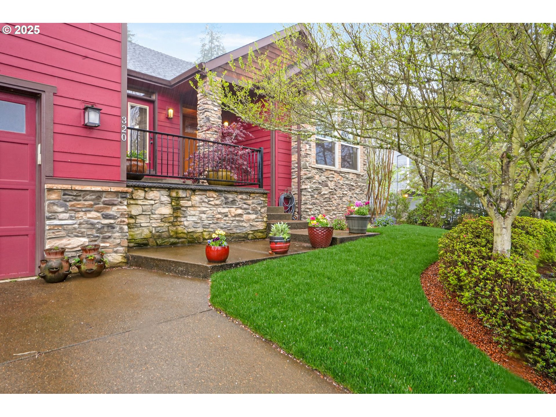 320 Tillicum Silverton, OR 97381 - Photo 4 of 48