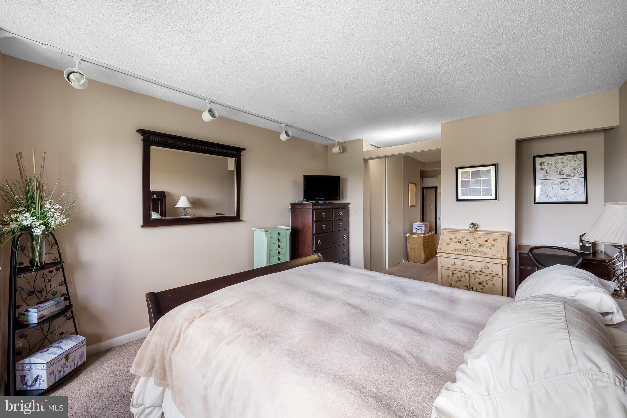 111 Hamlet Hill Road, Unit 1109 Baltimore, MD 21210 - Photo 18 of 32 Gallery Image 18