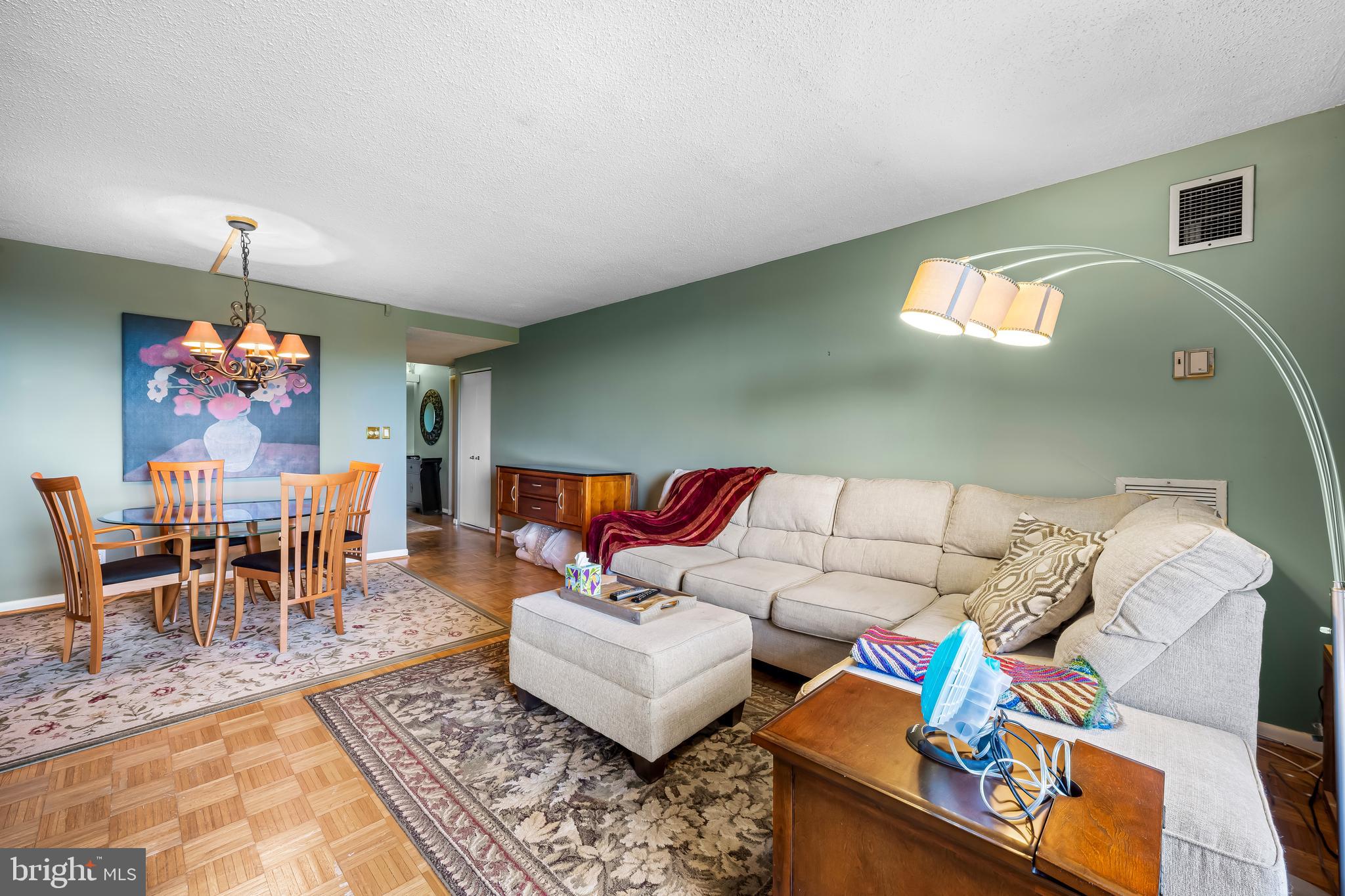 111 Hamlet Hill Road, Unit 1109 Baltimore, MD 21210 - Photo 7 of 32 Gallery Image 7