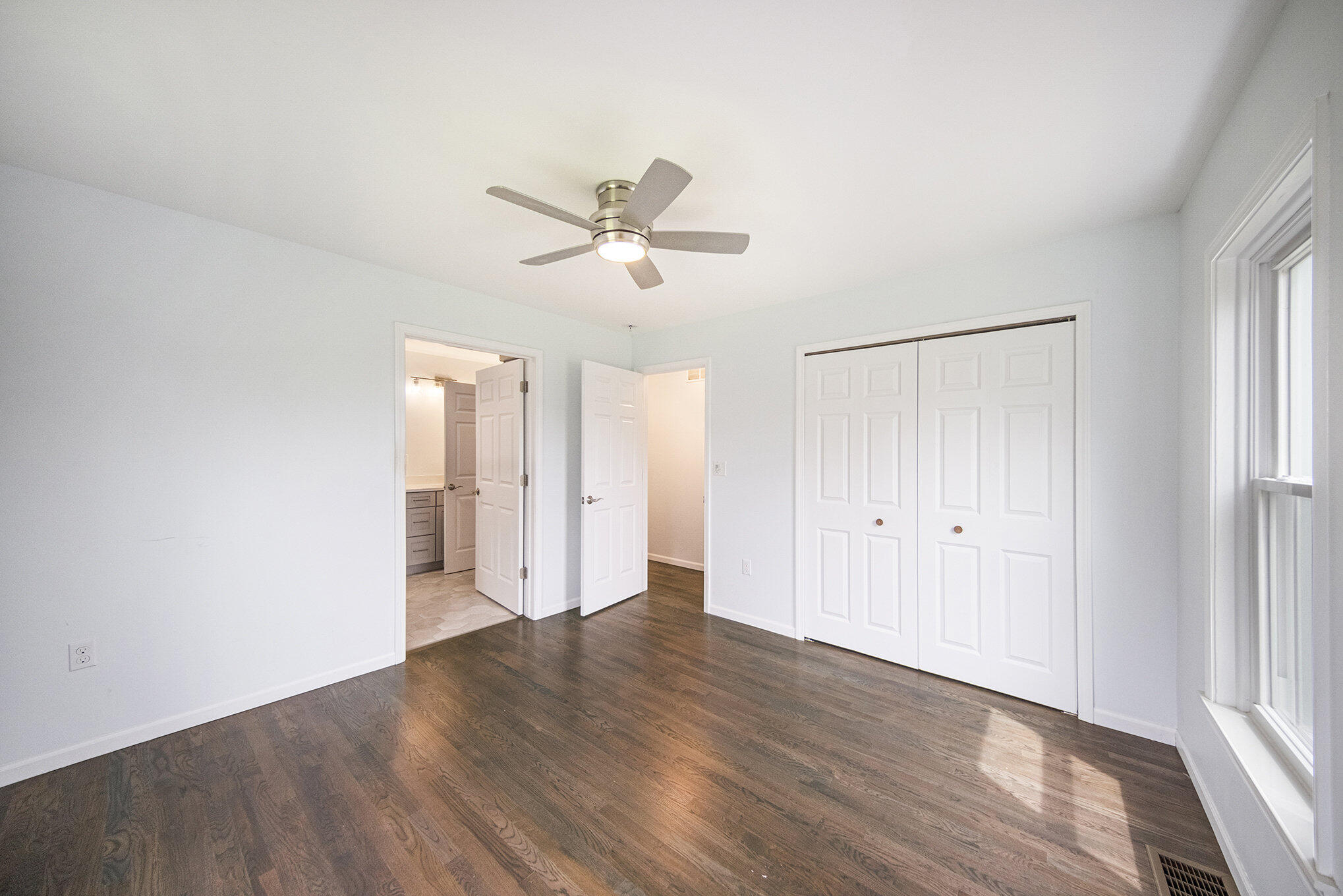 11840 Hogan Road Clinton, MI 49236 - Photo 18 of 47 016_sbp_28