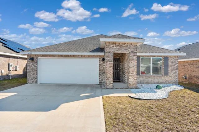 $2,250 | 4735 Airmen Drive, Crestview, FL 32539