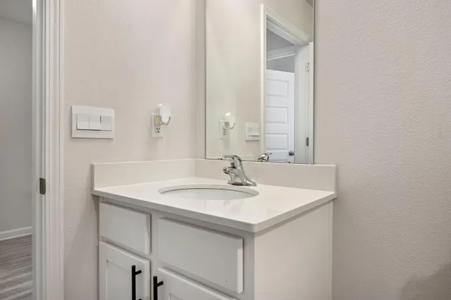 $2,250 | 4735 Airmen Drive, Crestview, FL 32539