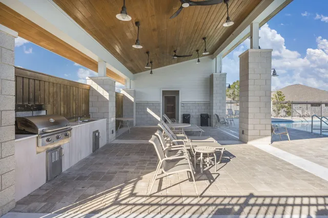 $2,250 | 4735 Airmen Drive, Crestview, FL 32539