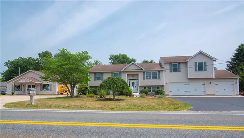 $1,195,000 | 350 Narrow Lane, Charlestown, RI 02813