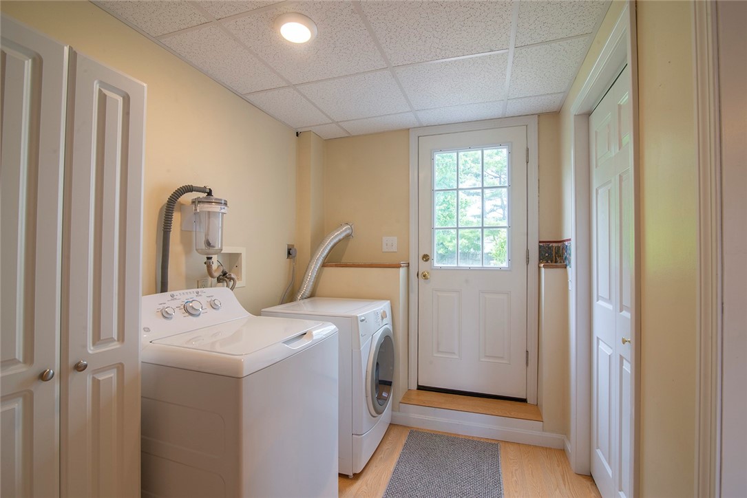 350 Narrow Lane Charlestown, RI 02813 - Photo 15 of 30