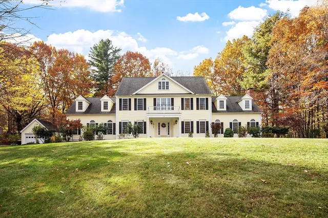 $949,900 | 50 Old Farm Road, Lunenburg, MA 01462