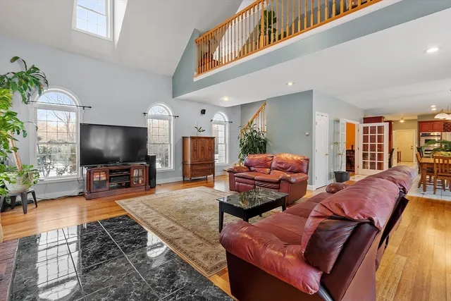 $949,900 | 50 Old Farm Road, Lunenburg, MA 01462