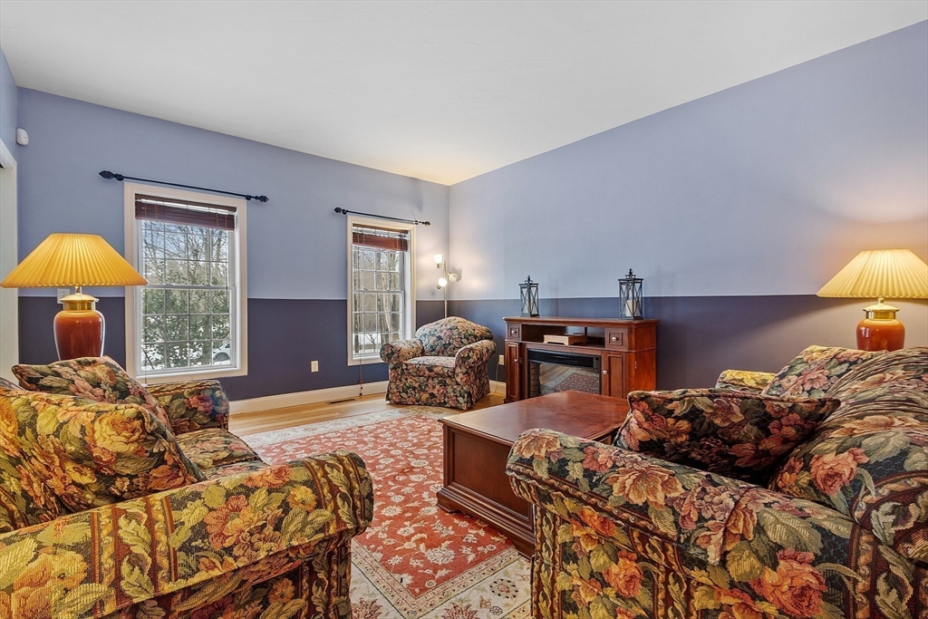 50 Old Farm Road Lunenburg, MA 01462 - Photo 27 of 42