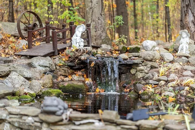 $949,900 | 50 Old Farm Road, Lunenburg, MA 01462