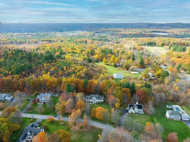 $949,900 | 50 Old Farm Road, Lunenburg, MA 01462