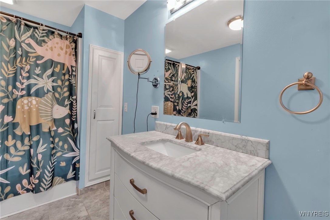 5653 Keck Road Lockport Town, NY 14094 - Photo 20 of 50