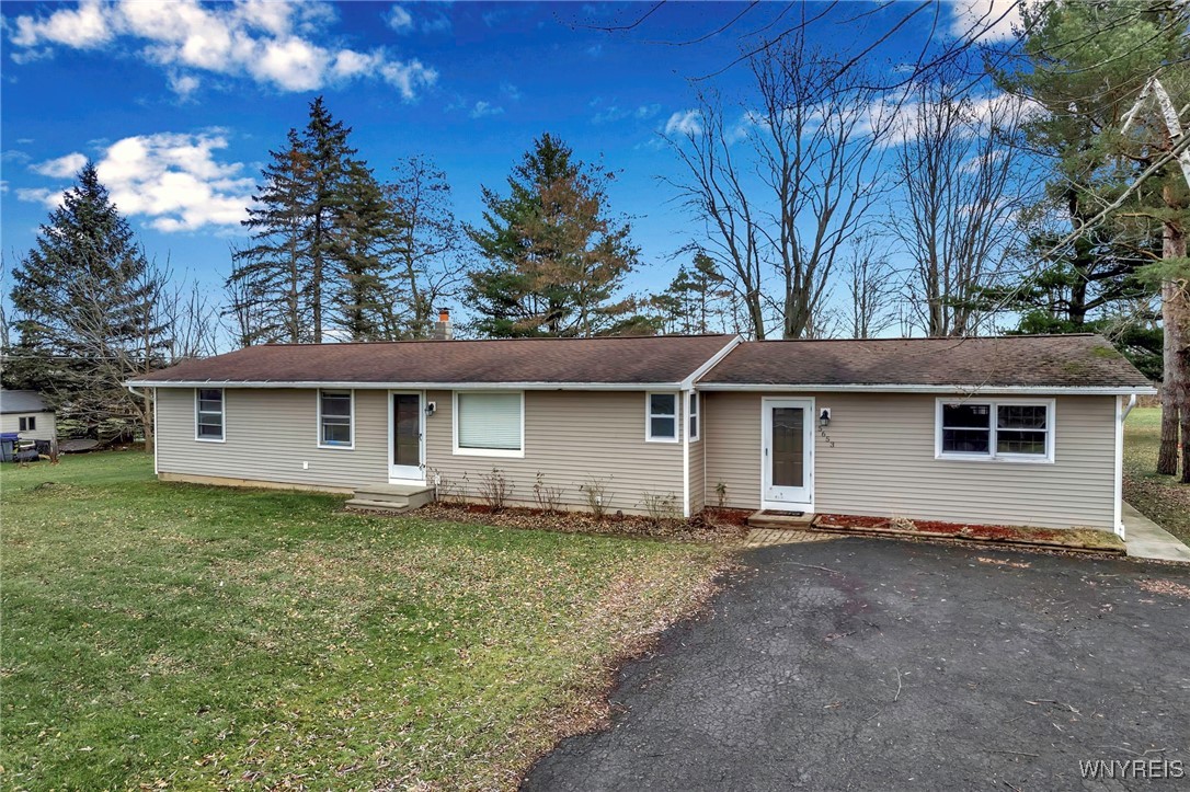 5653 Keck Road Lockport Town, NY 14094 - Photo 2 of 50