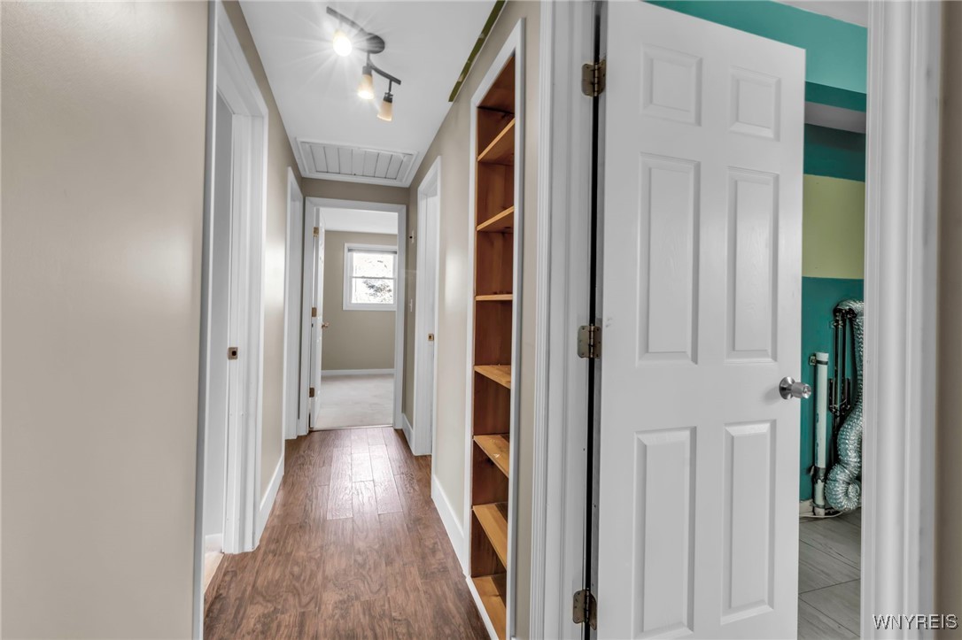 5653 Keck Road Lockport Town, NY 14094 - Photo 22 of 50