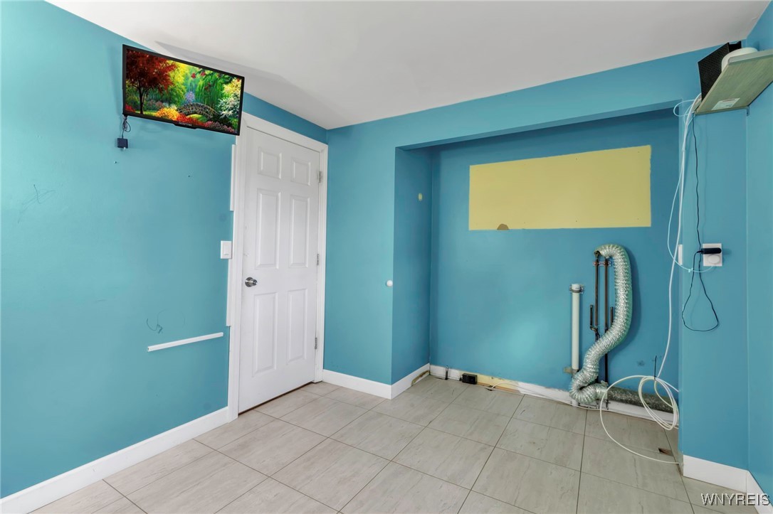 5653 Keck Road Lockport Town, NY 14094 - Photo 36 of 50