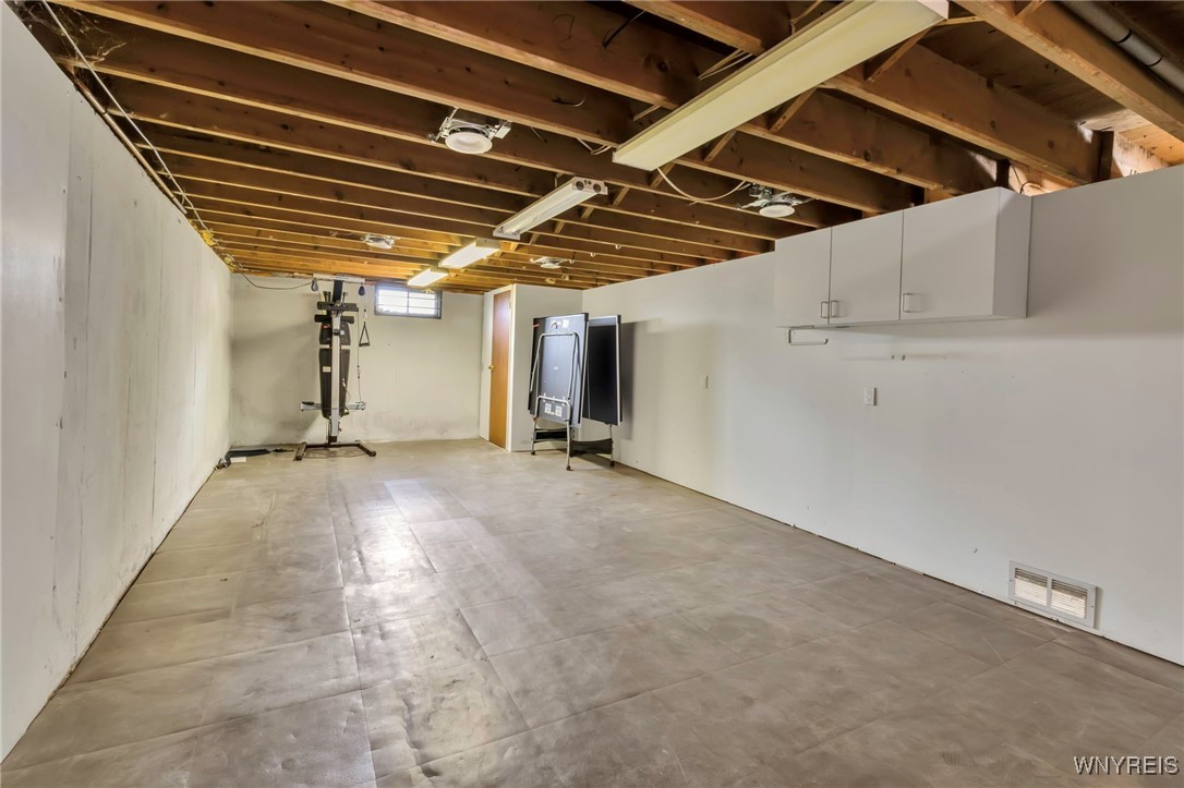 5653 Keck Road Lockport Town, NY 14094 - Photo 38 of 50