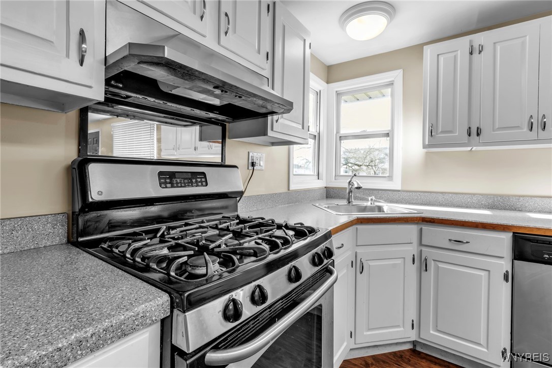 5653 Keck Road Lockport Town, NY 14094 - Photo 7 of 50