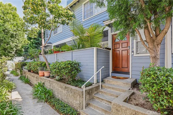 $580,000 | 26127 Frampton Avenue, Unit E, Harbor City, CA 90710