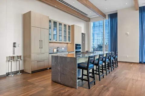 $1,400,000 | 160 2nd Avenue South, Unit 1903, Nashville, TN 37201