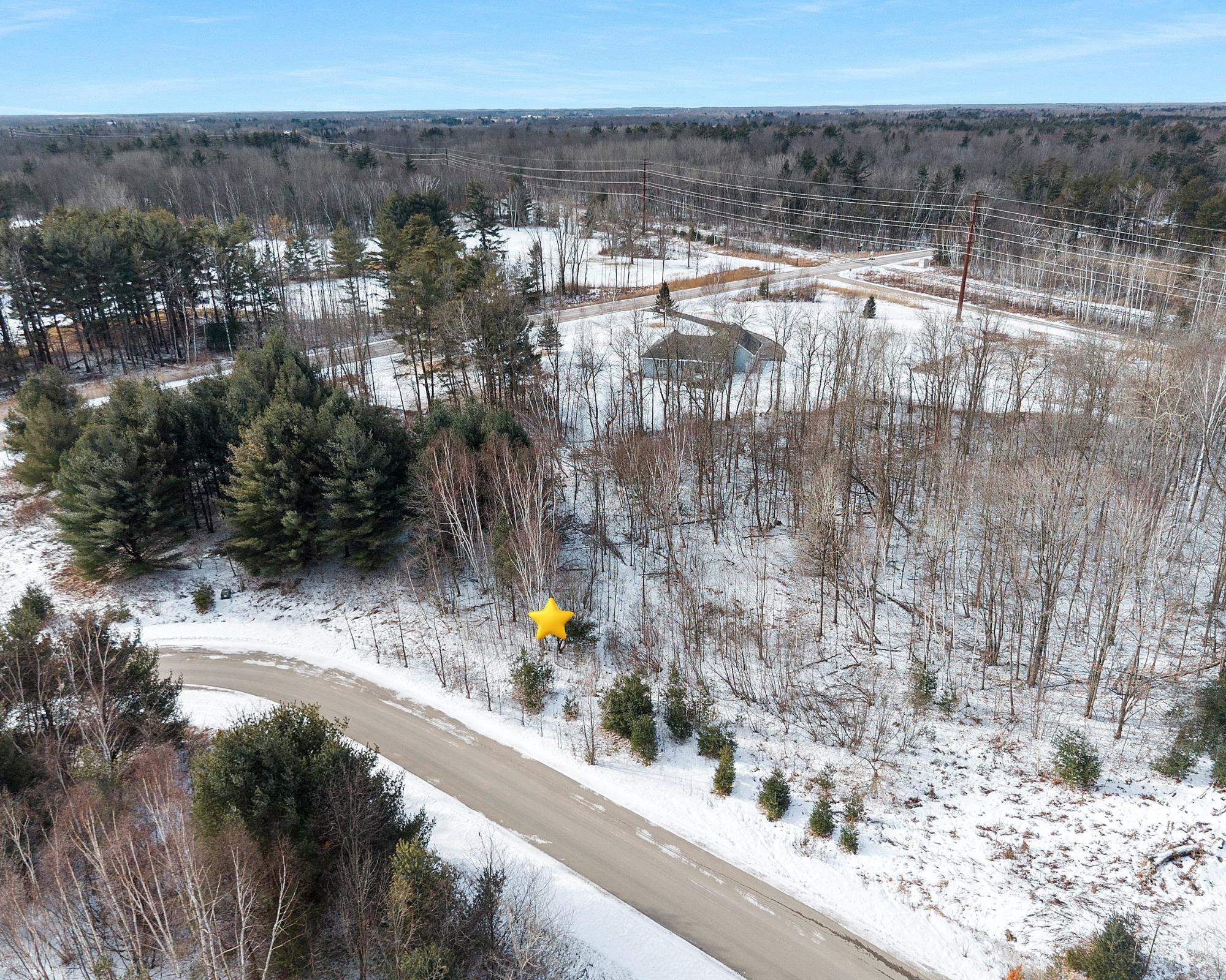 Alpha Lane, Unit 4 Abrams, WI 54101 - Photo 3 of 7